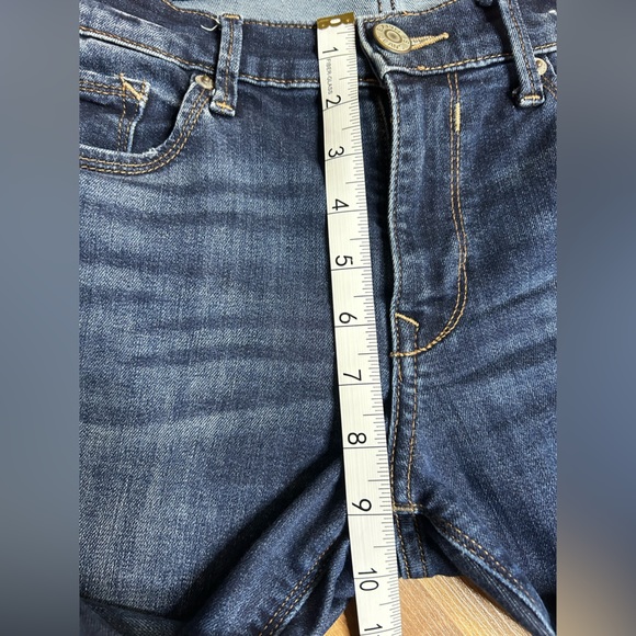 Express Dark Wash Raw Hem Woman’s Stretch Skinny Jean, Size 4R - Picture 5 of 10